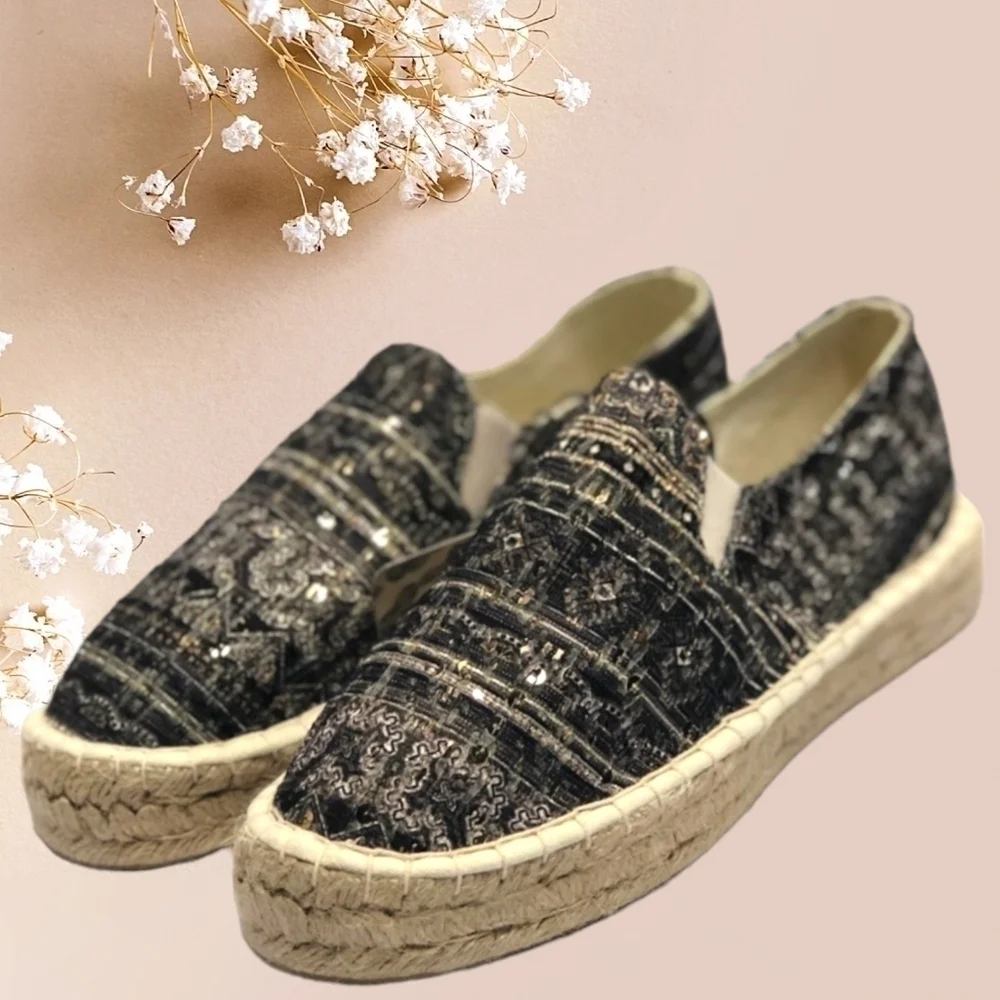 Muk Luks Espadrille Slip-On Shoes Size 10 Gray/ Tan